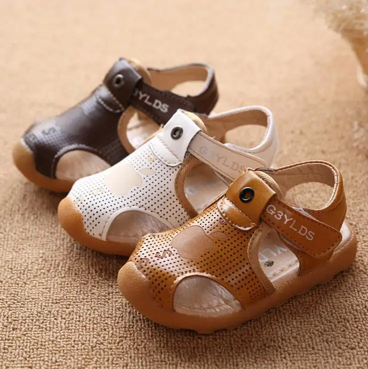 boys sandals size 7
