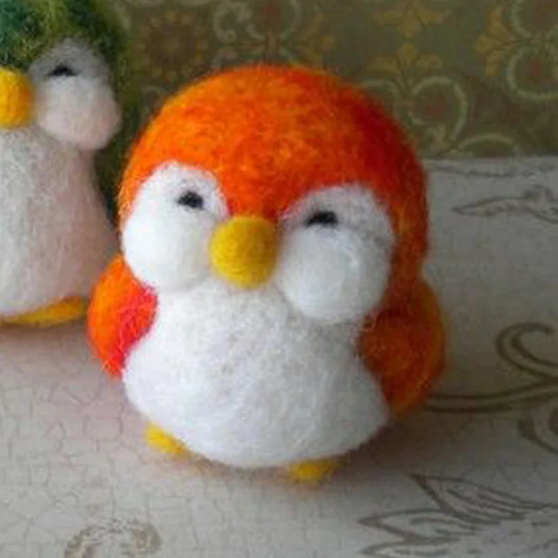 Non-Finished Felt Kit Creative Cute Animal Penguin bear Toy Doll Wool Felt Poked Kitting Handcarft Wool Felting Material