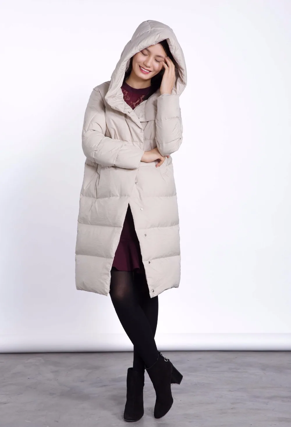 Модные брендовые зимние хорошее качество выше колена ботинки с высоким голенищем 90% пуховик женские большие размеры однобортный теплая куртка-пуховик wq132