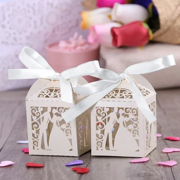 

100pcs Couple Design Luxury Lase Cut Wedding Sweets Candy Gift Favour Boxes Paper Gift Box Package with Ribbon Table Decorations
