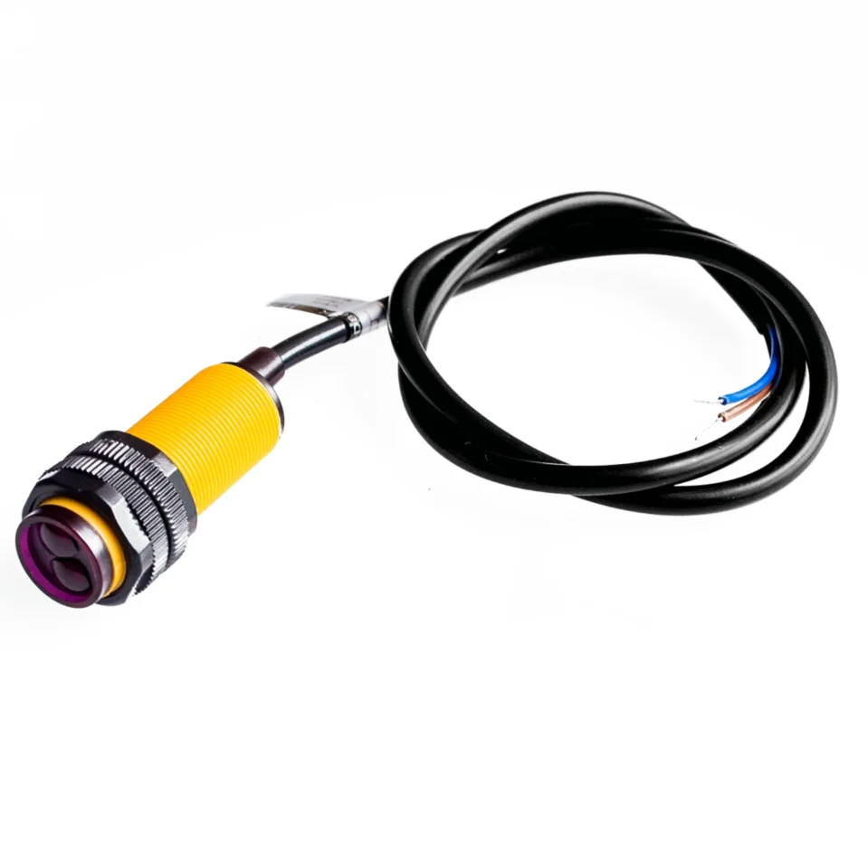 

5pcs/lot Smart car robot E18-D80NK infrared obstacle avoidance sensor proximity switch 3-80cm adjustable