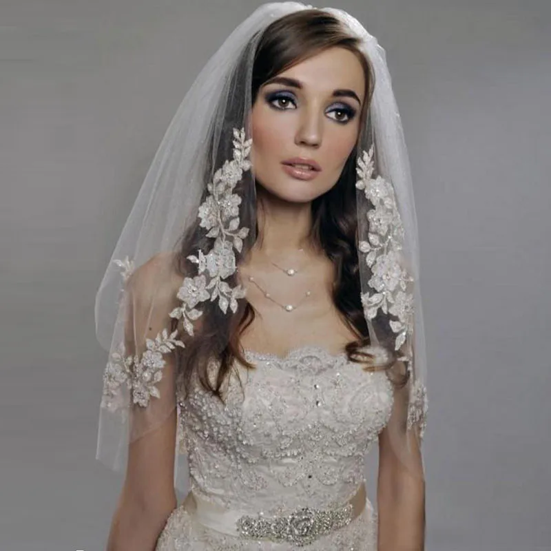 

In Stock Short Wedding Veil New Design Lace Applique 2T Elegant Lace Bridal Veils 2016