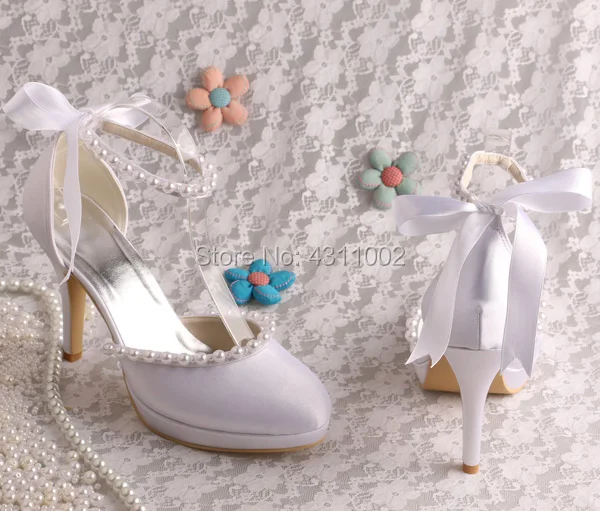 Клубные Туфли на каблуке цвета слоновой кости с ремешком на щиколотке; свадебные туфли с жемчугом для невесты