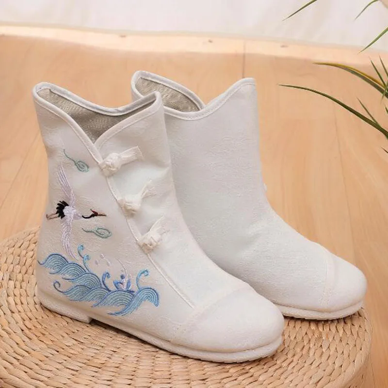 THEAGRANT Winter Embroidered Women Snow Boots Canvas Hidden Wedge Woman Shoes Chinese Button Lady Ankle Boots WBS3006 - Цвет: white