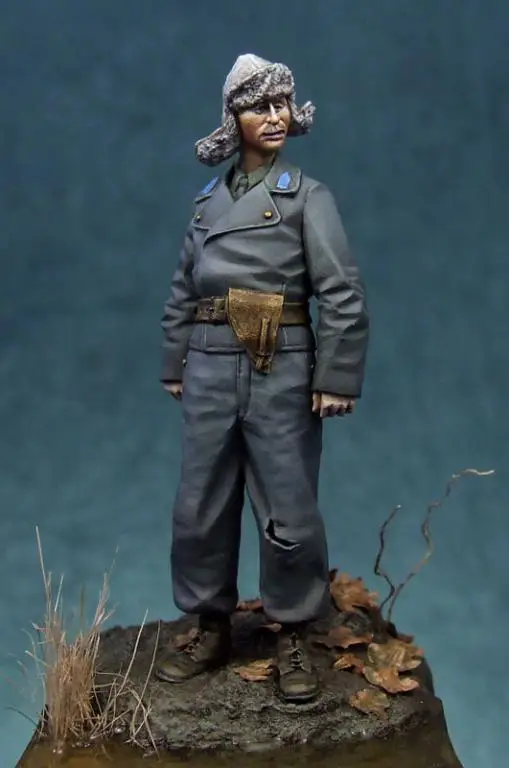 

1/35 Resin Figure Model Kits Hungarian Panzer Crewman Unassembled unpainted