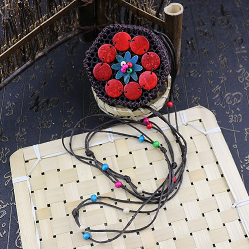 Women Coin Purse Coconut Shell Vintage Wallet Mini Hollow Zipper Money Holders Beading INS Popular Female Straw Bags CB0055 (7)