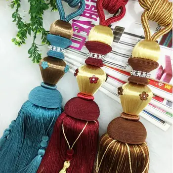 

2pcs/lot European Style Curtain Tassels Hang Ball Christmas Home Decorations Embroidered Flower Curtain Tieback Pompom Borlas