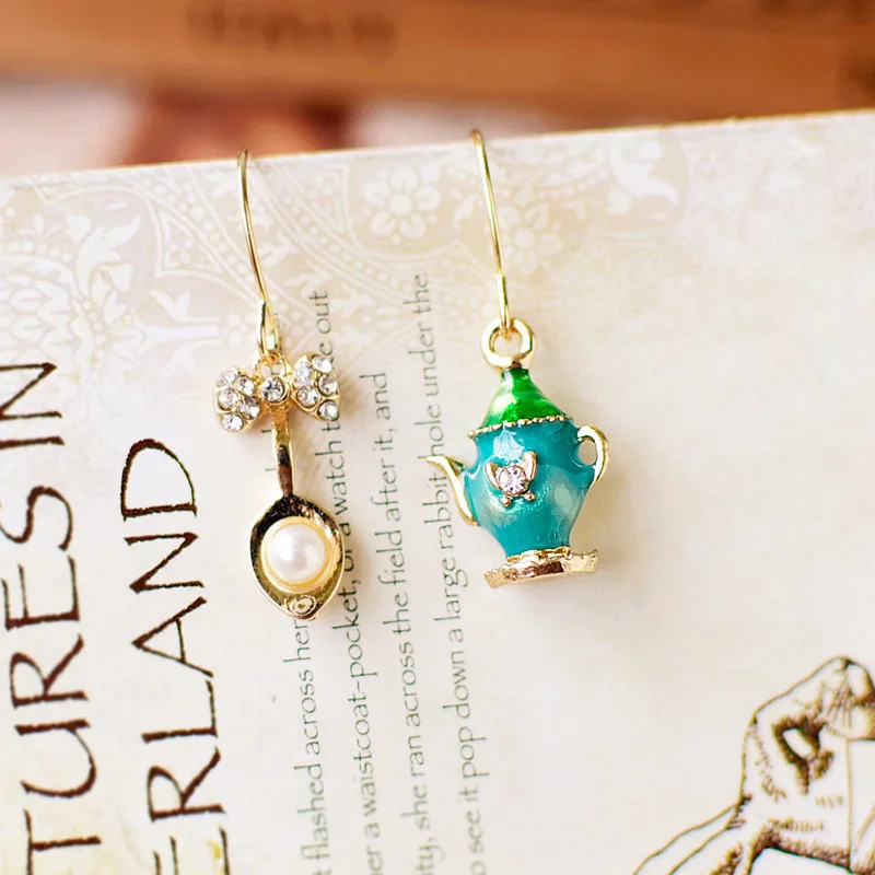 

New Cute Design Vintage Enamel Afternoon Tea Teapot Spoon Asymmetric Bowknot Drop Earrings fashion Cartoon Dangle Earrings
