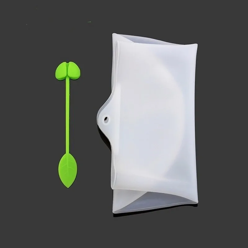 Home-Gadgets-Silicone-Kneading-Dough-Bag-for-Bread-Multifunctional-Cooking-Tool-Premium-Silicone-Kitchen-Preservation-Bag (3)