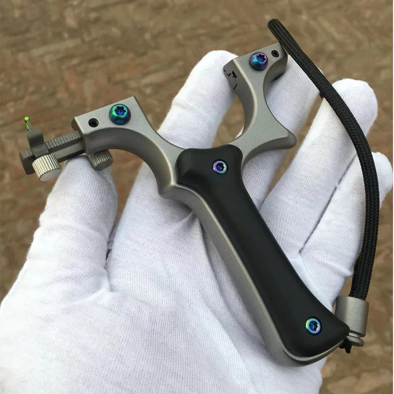 

TC21 titanium alloy slingshot used for hunting high quality multiple sight hunting slingshot catapult with powerful rubber band