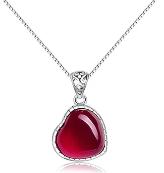 

Beautiful 925 silver heart-shaped red pendant simple love Semi-precious stones red corundum lady girlfriend Valentine Pendant