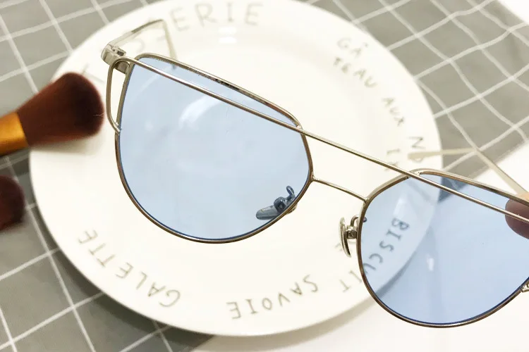 2018 прибыл дизайнерский бренд детские солнцезащитные очки Карамельный цвет линзы кошачий глаз формы UV400 очки золотистый металл Рамки Обувь