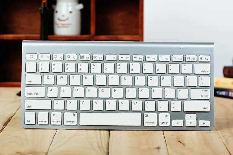 High Quality Ultra-Slim Bluetooth Keyboard Mute Tablets and Smartphones For Apple Wireless Keyboard Style IOS Android Windows pc keyboard