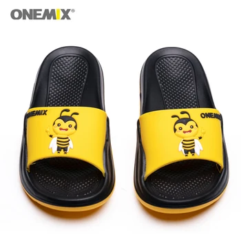 

Onemix New Summer Men's Beach shoes 2019 Outdoor Indoor Non-slip Beach flip flops Personalized women sandals 35-45