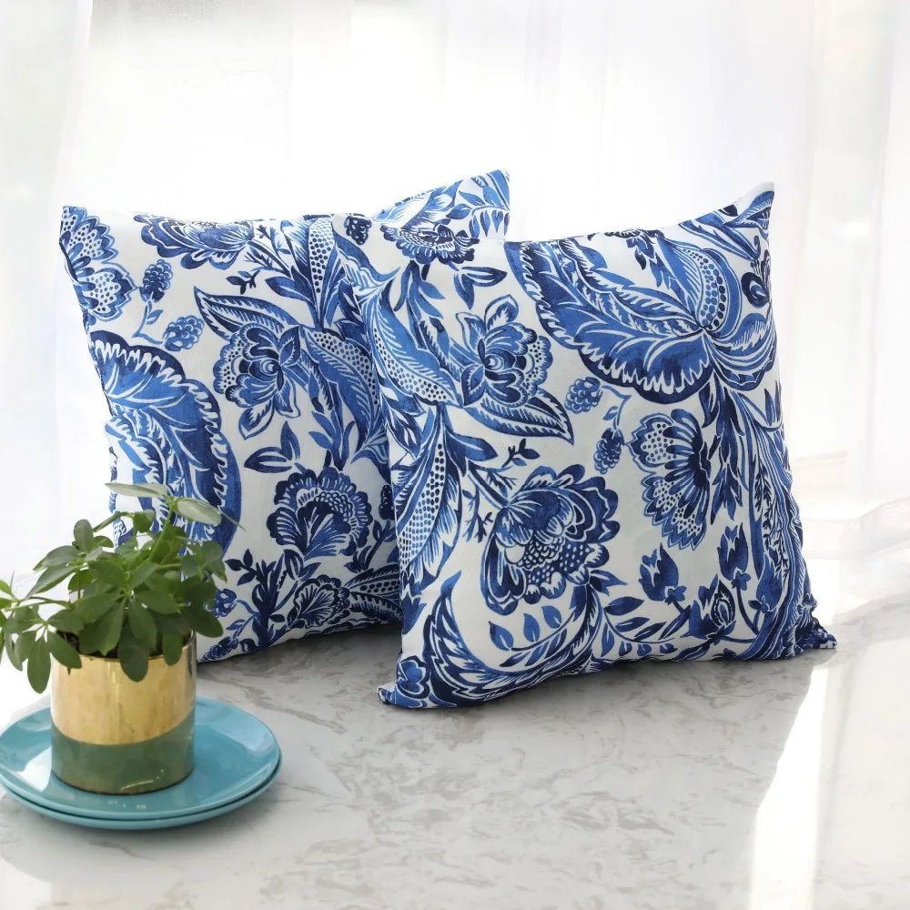 

2019 New Creative Striped bed head pillow sofa cushion cover Pillows core Fish Shapes cushion pillow Home and car decoration