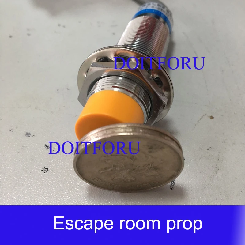 one metal sensor prop 