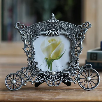 

Hot Selling Newest 3 Inch Retro Copper Metal Frame, Baby Carriage Photo, Gift Pendant, Home Accessories, Pendulum Home Decor