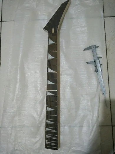 

Maple neck rosewood fingerboard electric guitar neck