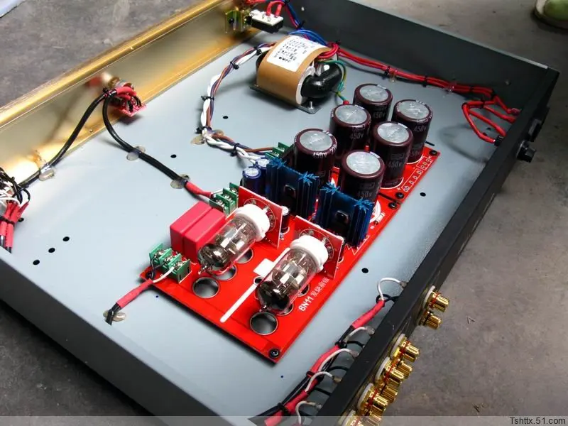 6N11 Tube pre-amplifier (with 4 inputs)