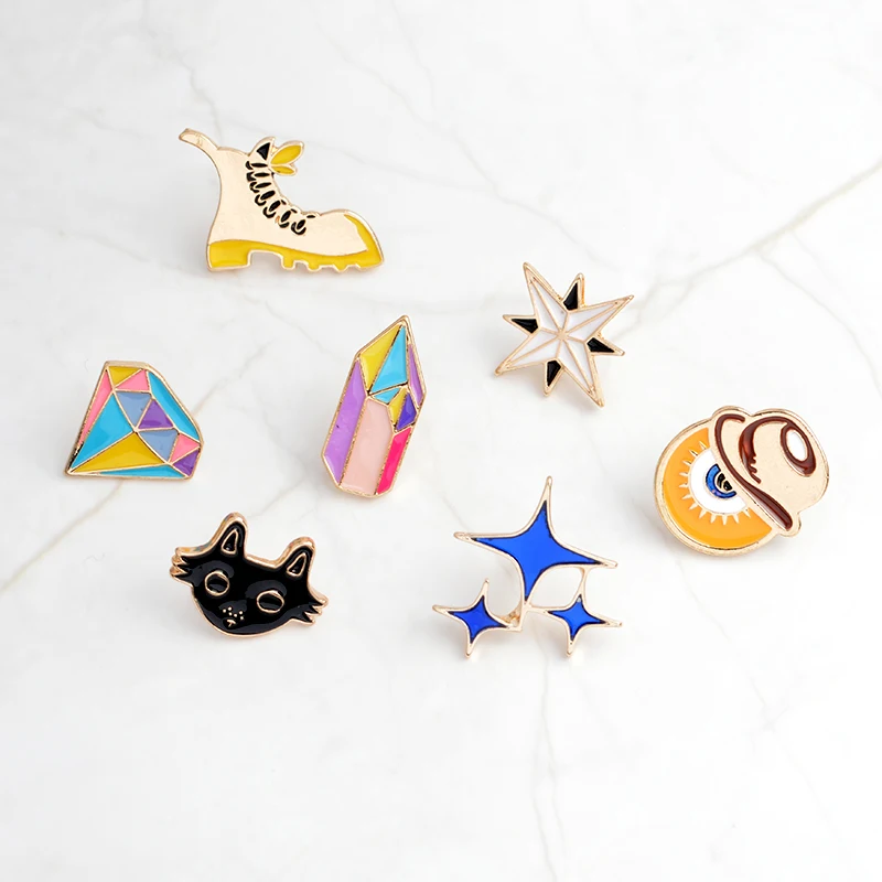 

Buling Buling Cute ! Hat Eye Ball Star shoe Flicker Pencil Badges Pin bags backpack hats jeans Boys girls jewelry
