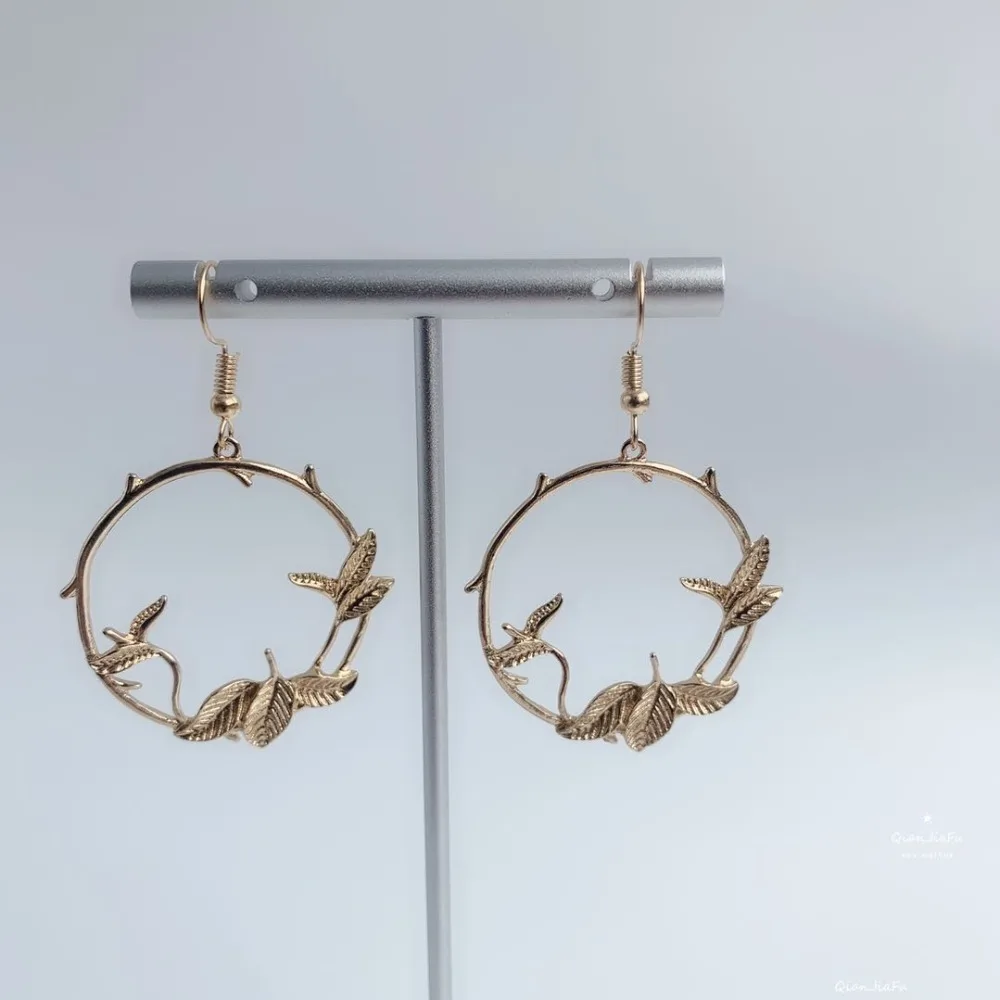 

NEW GOLD EARRINGS FASHION JEWELRY EARRINGS WEDDING PARTY GIFTS FEMALE ACCESSORIES GOOD QUALITY
