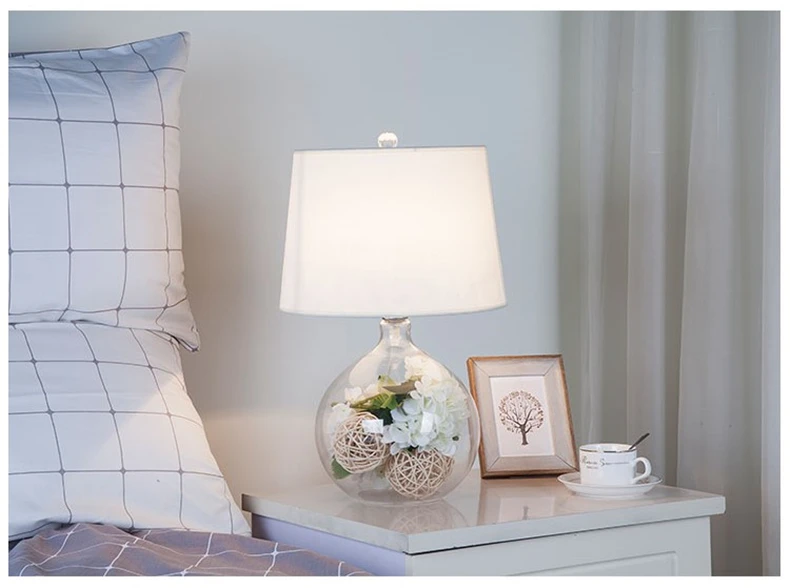 Скандинавская креативная стеклянная настольная лампа, прикроватная лампа для спальни, пасторальный теплый романтический свадебный день, современный простой домашний декор, светильник, светильники