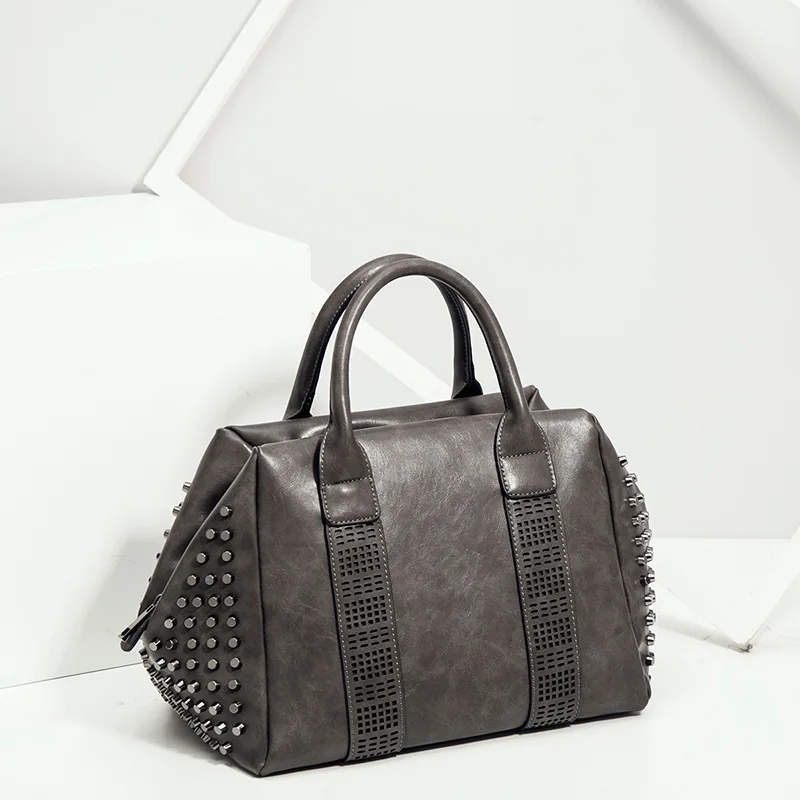

Vintage Rivet Punk Women Casual Totes Luxury Leather Ladies Handbags Designer Shoulder Bag Exquisite High Quality Fashion Bag