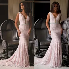 Sexy Tiefem V-ausschnitt Mermaid Abendkleid Lange 2017 Arabisch Rosa Spitze Formale Kleider Abend Tragen Perlen Sweep Zug