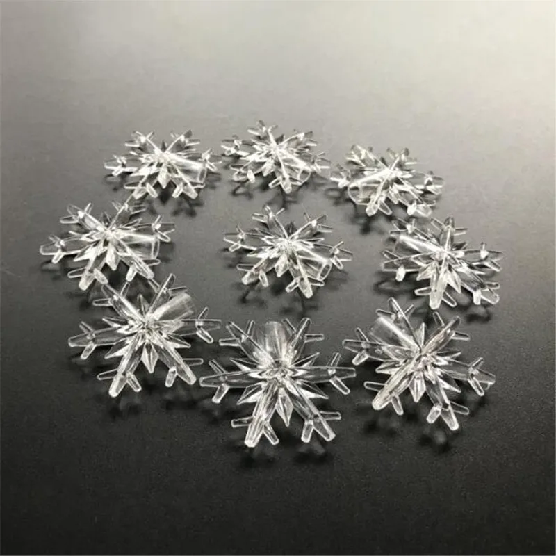 50pcs plastic clear snowflake for lamp holiday lighting indoor/wedding party decoration curtain string lights 50pcs plastic clear snowflake for lamp holiday lighting indoor/wedding party decoration curtain string lights