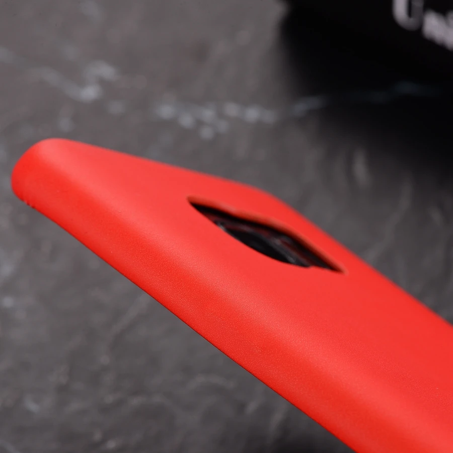 4086067996_404640198