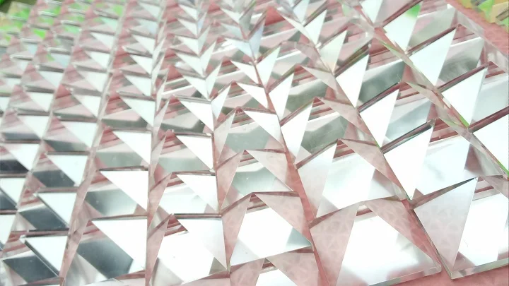 

1kg (25-33pcs) 100% high quality natural clear white crystal Pyramid ancient Egyptian healing Christmas gifts wholesale