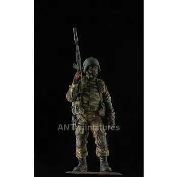 

1/35 Scale modern Figure the Russian anti-terrorism forces Resin Model Kit Free Shipping