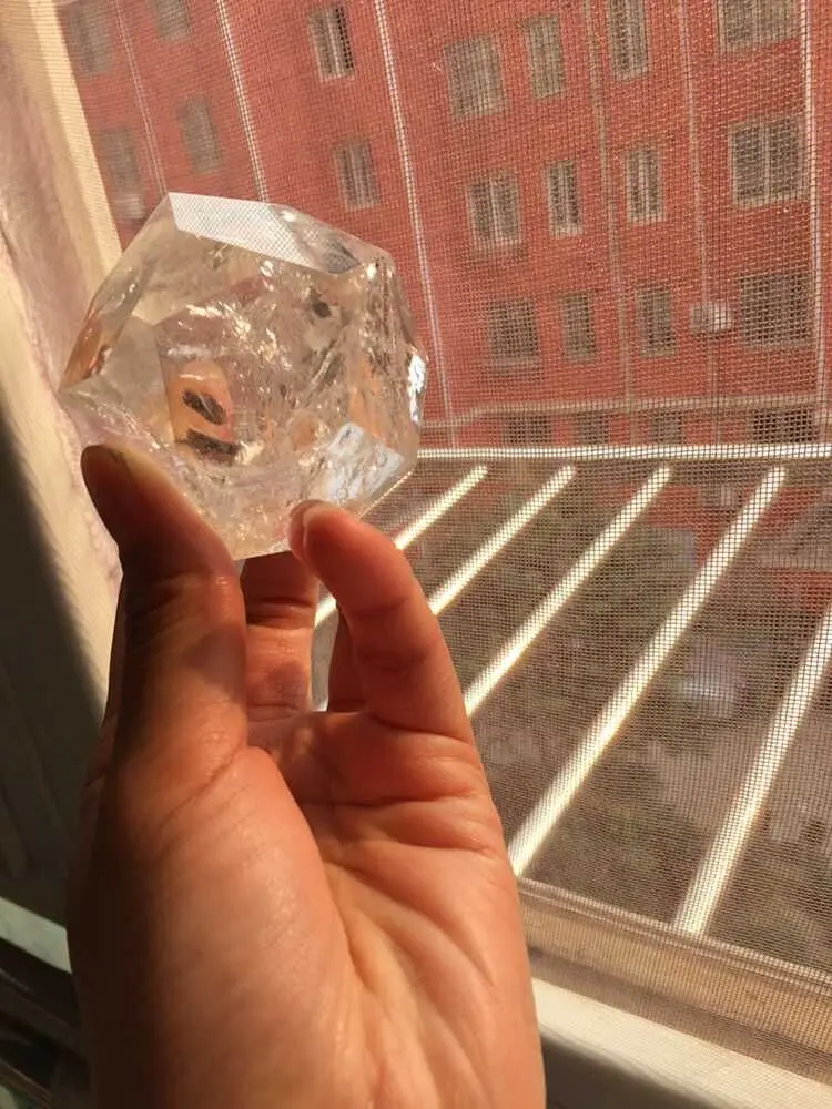 Новые поступления Натуральный прозрачный кварцовый кристаллический dodecahedron в