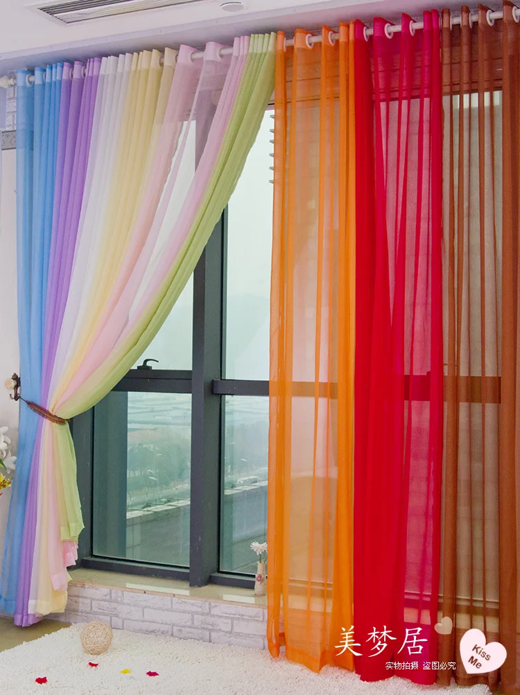 Жалюзи на окна. Разноцветные шторы. Радужная тюль. Разноцветные шторы в детскую. Шторы из органзы.