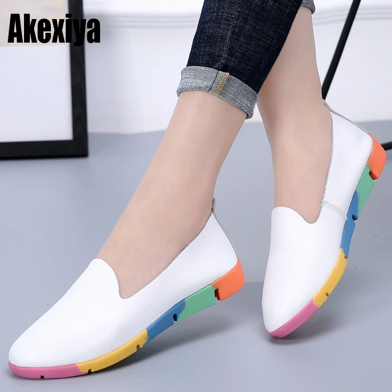 

Round head Color bottom women's shoes autumn new wild soft bottom beef tendon bottom flat shoes leather size 35-40 k136