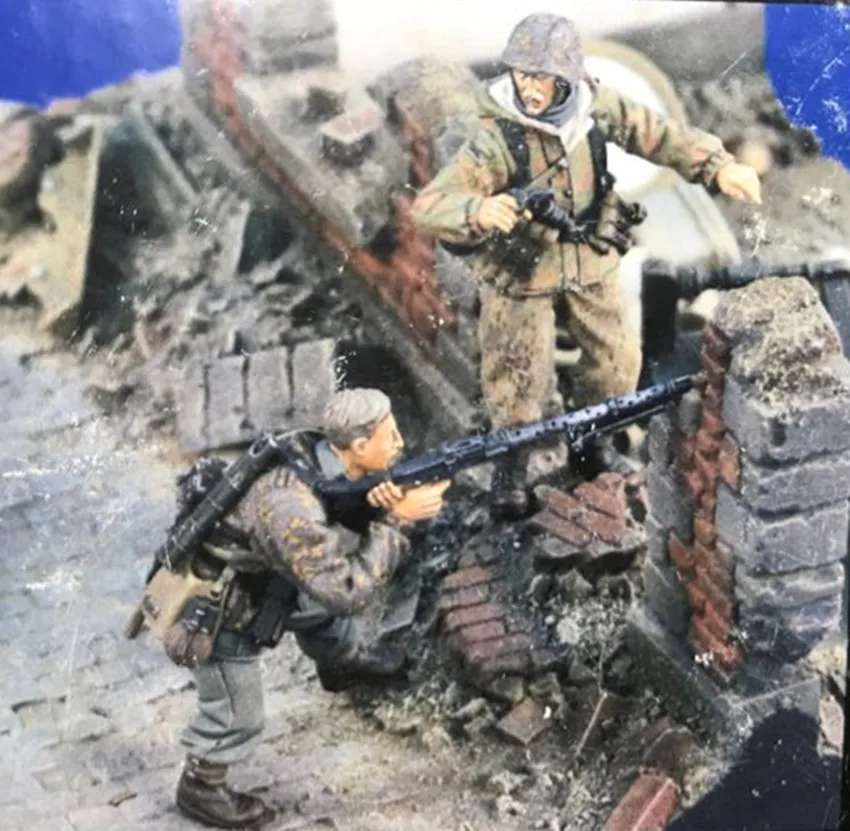 

1/35 Resin Figure Model Kit Unassambled Unpainted 519