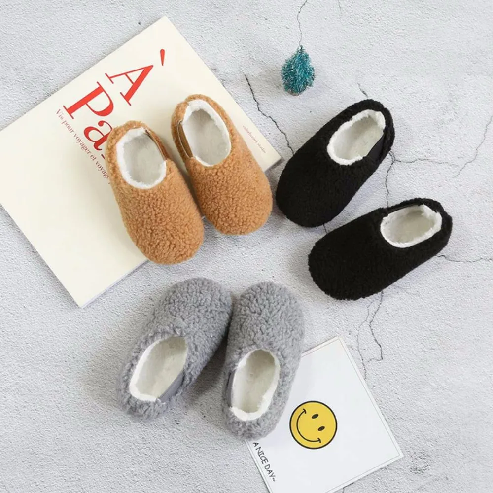 baratas Meninas sapatos de inverno quente menino sapatos casuais sapatos de crianças não deslizamento Mocassins de fundo tendão cordeiro de veludo infantil bebê para casa