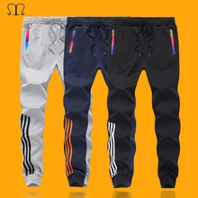 Для мужчин Штаны в стиле хип-хоп шаровары, штаны для бега Штаны повседневные штаны Для мужчин s Фитнес впитывает пот и Штаны полосатый Штаны тренажерные залы Костюмы плюс Размеры 5XL
