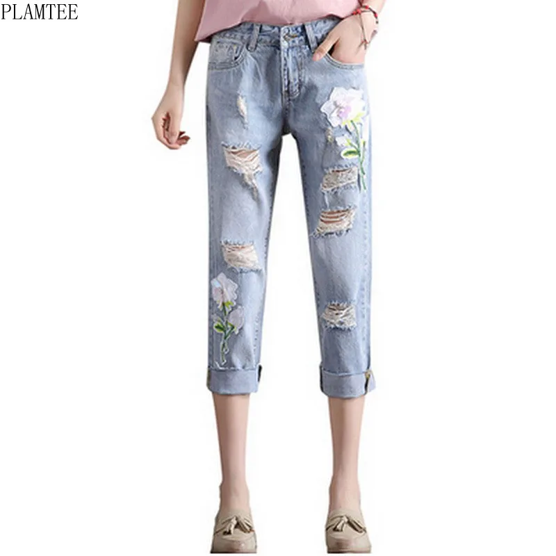 

PLAMTEE Flower Embroidery Jeans Female Ripped Holes Harem Denim Pants 2017 Elegant Embroidered Flares Jeans For Women Plus Size