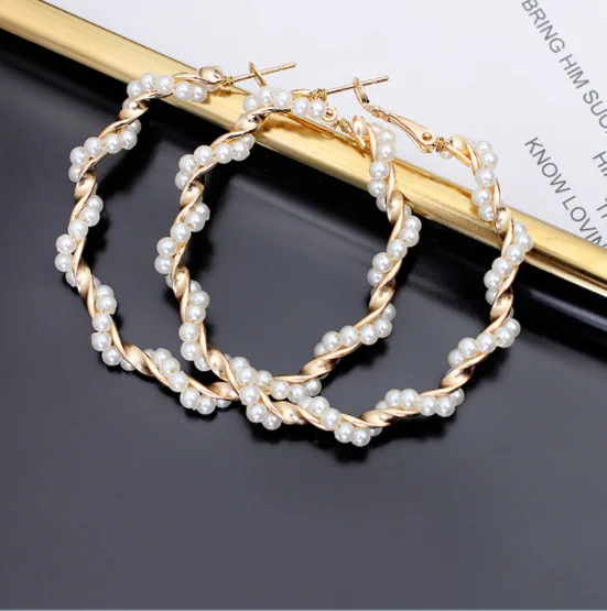 E441 New Fashion Classic Metal Round Women Hoop Earrings Korean Personality Simple Circle Pearl Earrings For Female Jewerly