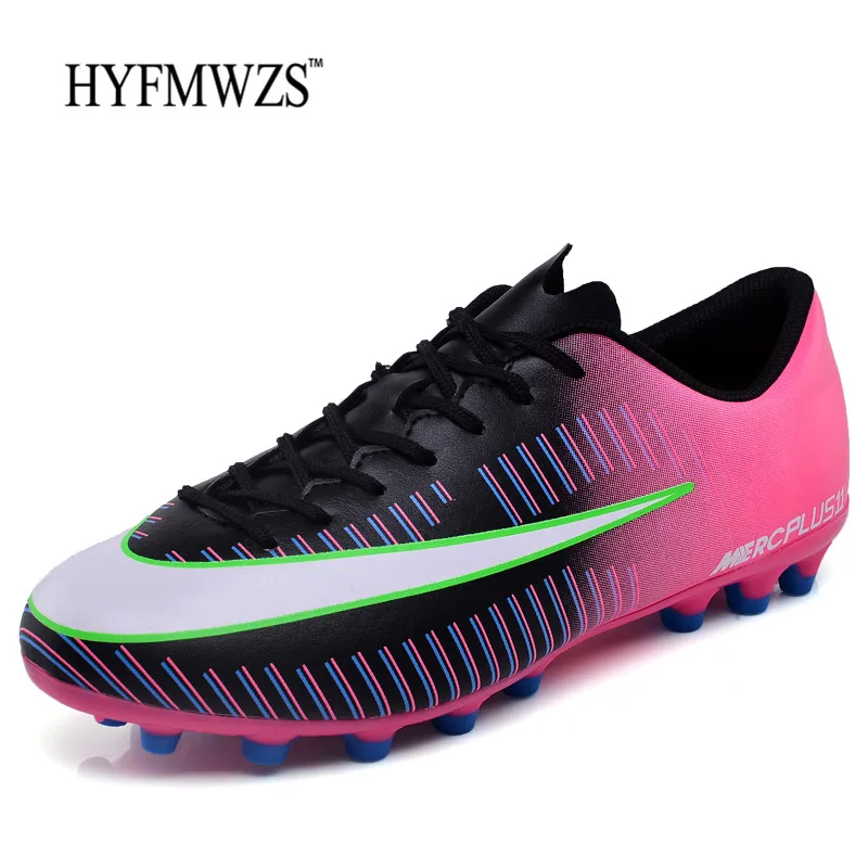 HYFMWZS High Quality Cheap Men Soccer Shoes Hard Wearing Breathable Football Shoes Men Superfly