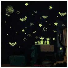 Noche Luminosa Pegatinas de Pared Creativo Glowing Bat Telaraña Patrón Castillo Vinilo Adhesivos Decorativos para la Habitación Del Bebé Decoración De Halloween