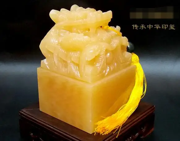 

Натуральный топаз Jiulong Yuxi Seal Qianlong Imperial индийские деловые подарки ручной работы с гравировкой
