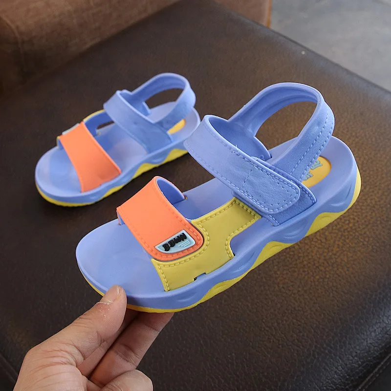 ПВХ Повседневное детские сандалии для девочек летняя одежда для маленьких мальчиков и amp; пляжные туфли для девочек мягкие дышащие Классные удобные дети Мужской Сандалии желеобразного вида SAP15
