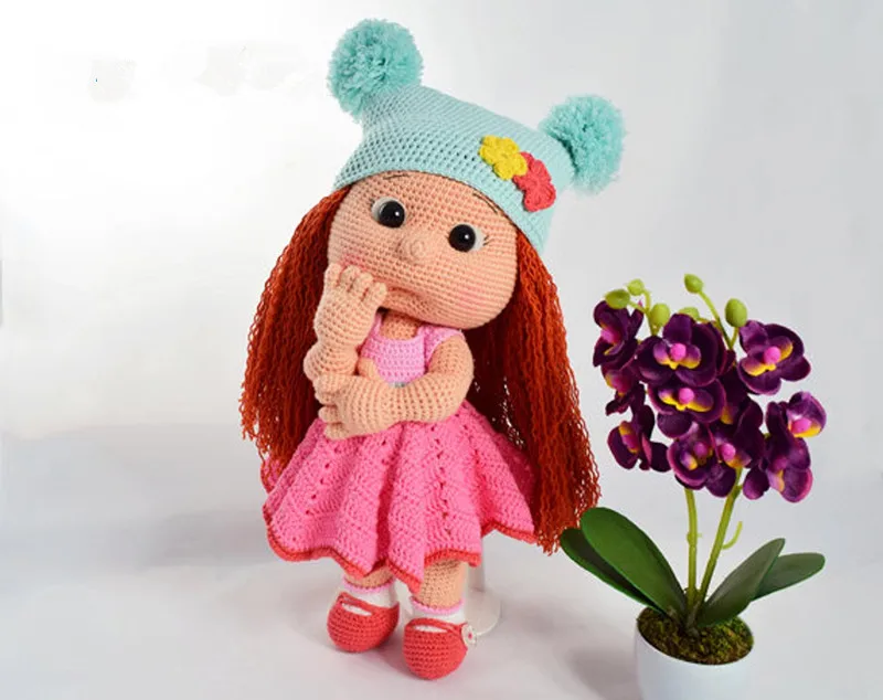 Игрушки для вязания крючком амигуруми Mia с цветной одеждой девушка номером
