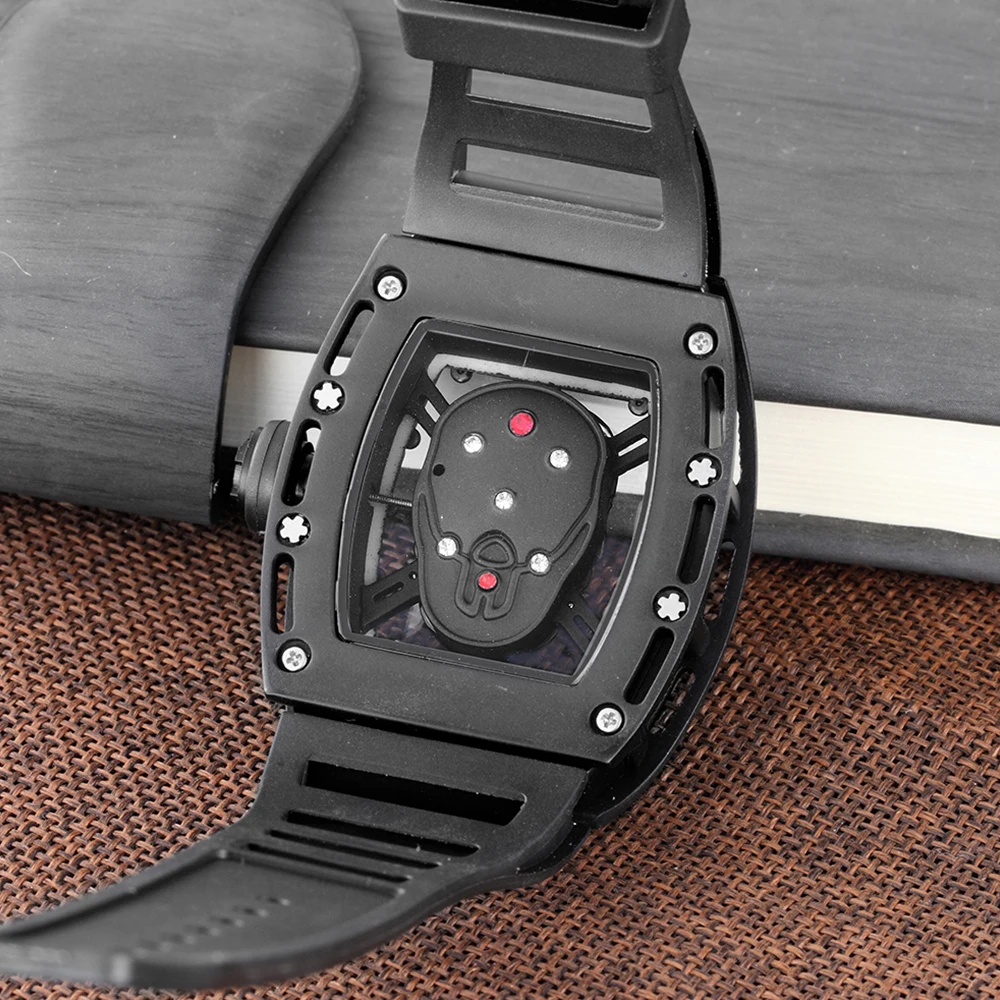  Men Watch Quartz Watch Military Silicone Strap Wine Barrel Dial Face Men's Watch Diamond 3D Frosted