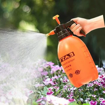 

Car Washing Pressure Spray Pot 2.0L Auto Clean Pump Sprayer Bottle Pressurized Spray Bottle High Corrosion Resistance