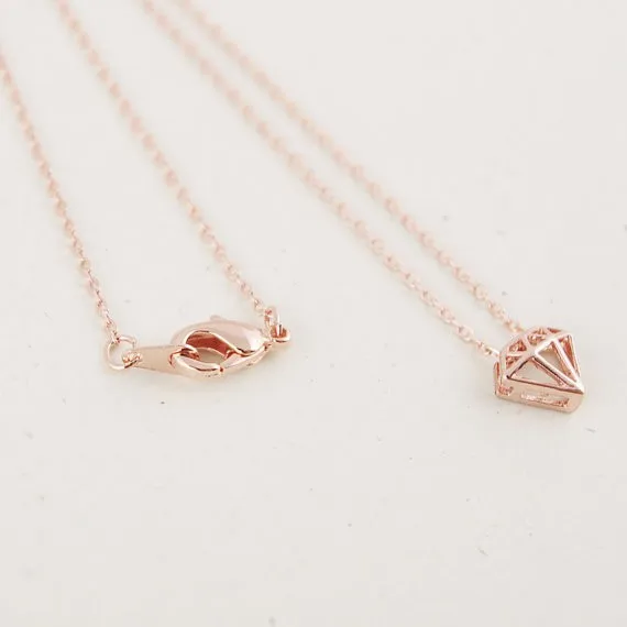 2014-Fashion-18k-Diamond-shaped-Necklace-In-Pink-Gold-Free-Shipping (1)