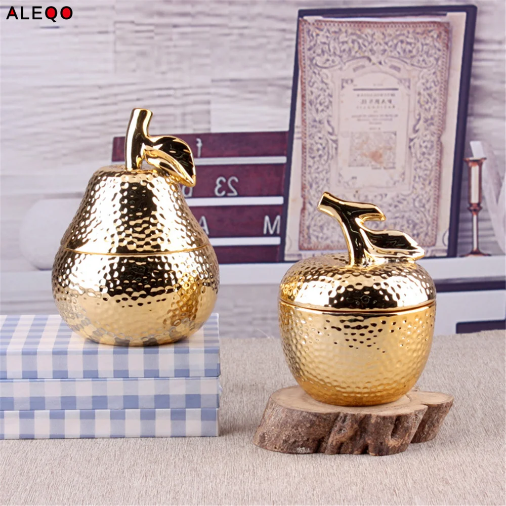 

Chic Gold Storage Bottle Jar with Cover Ceramics Electroplating Christmas Present Sugar Pepper Candy Storage Home Organizer
