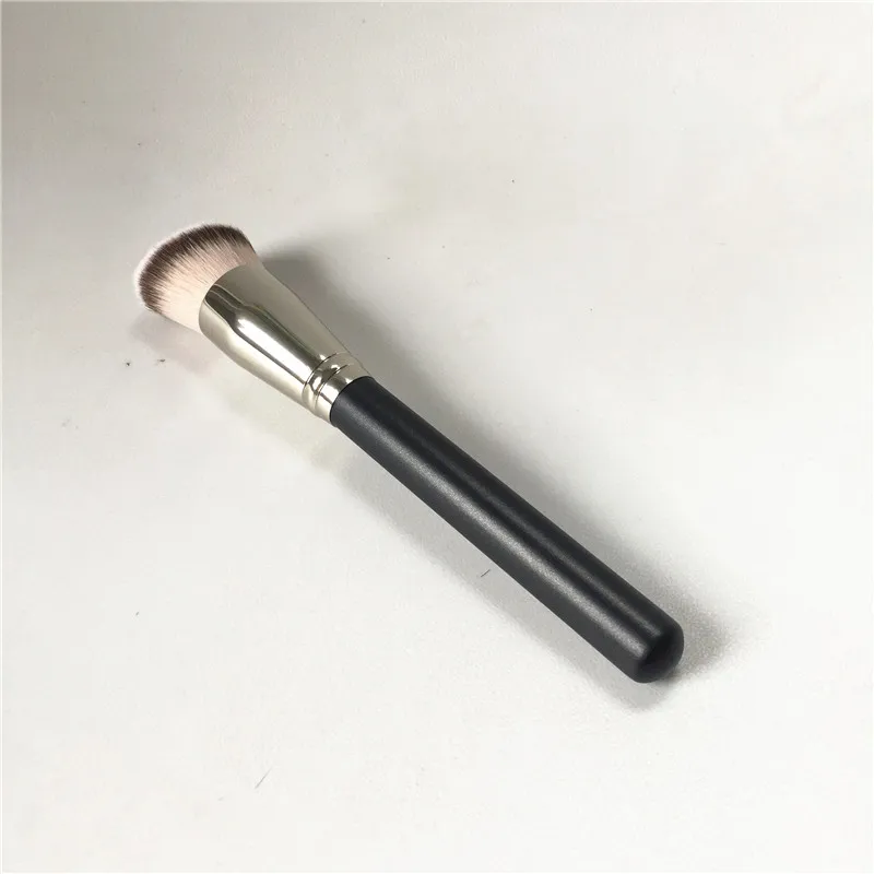 bdbeauty 170 Synthetic Rounded Slant Brush Cream & Liquid Foundation Buffing Blending Brush